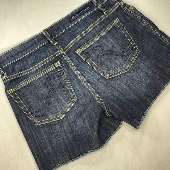 ~ Rock & Republic 8 Jean Shorts Cut Off Mid Rise Dark Wash Hula Denim Blue - Picture 4 of 14